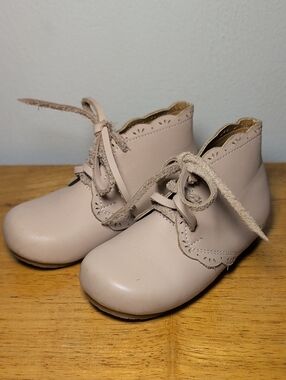 Adelisa & Co. Oatmeal Primavera Leather Booties Cottagecore Toddler Girls Size 7